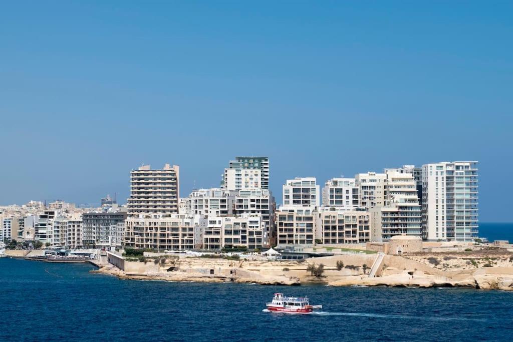 Vallettastay - Harbor View Gem- Sea View 1 Bed Apt Exterior photo